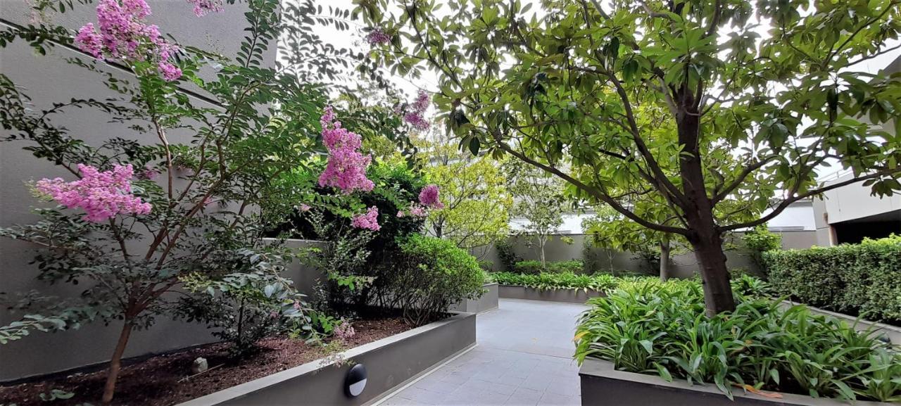 Beautiful 100mts Near The In Port Melbourne