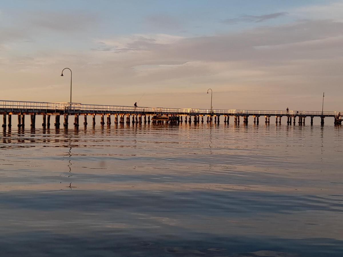 Beautiful 100mts Near The In Port Apartment